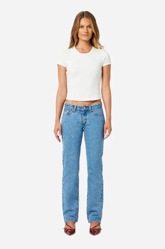 A Brand 99 Low Straight in Katie Organic